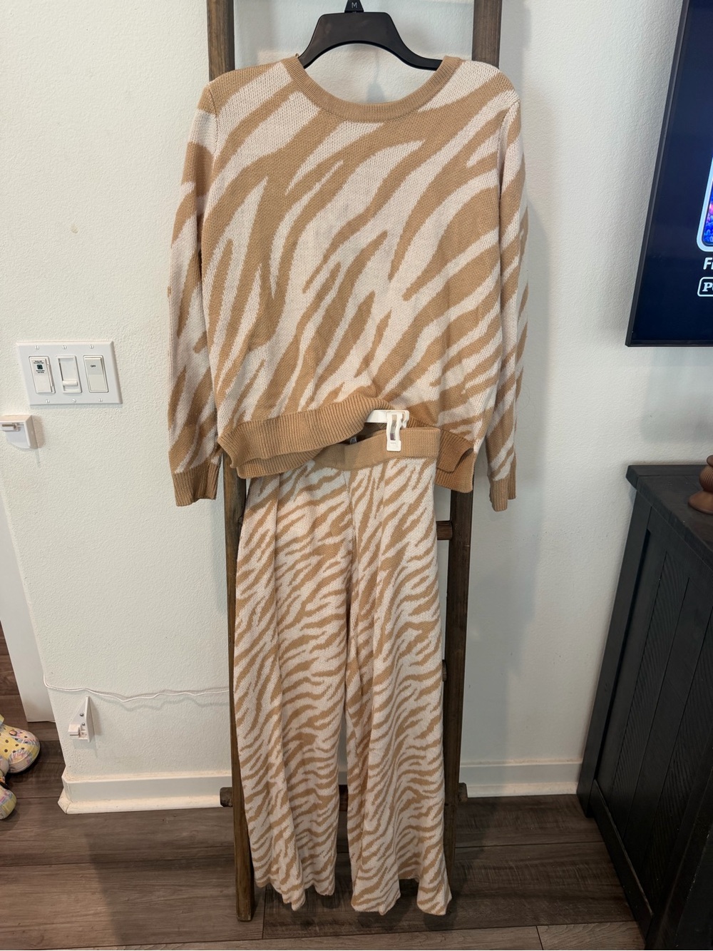 Time and Tru Beige and Cream Zebra Knit Top